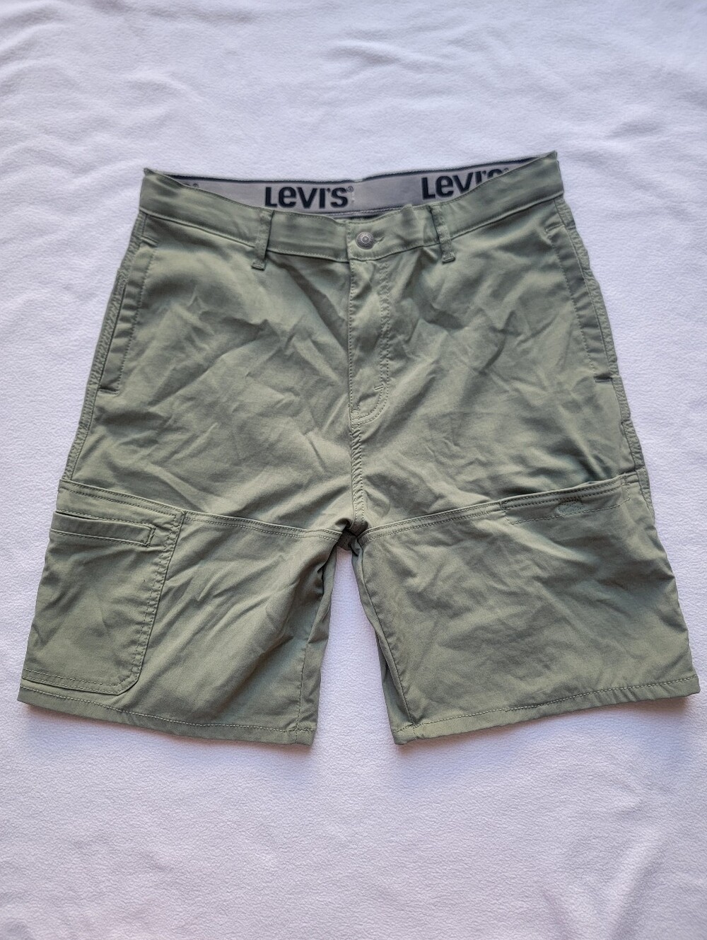 Levi's Boy 20 Reg Khaki Green Cargo Shorts Like New Adjustable Waist